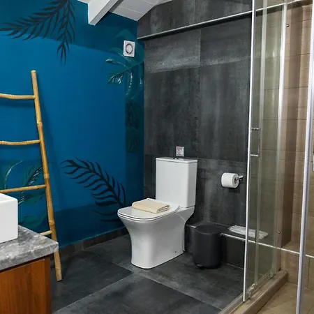 Deisisroom Poseidon アパート *