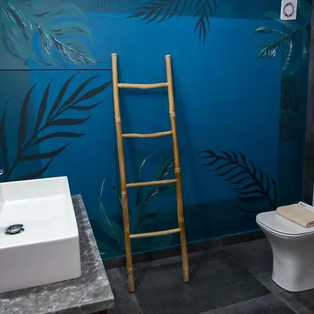 Deisisroom Poseidon アパート