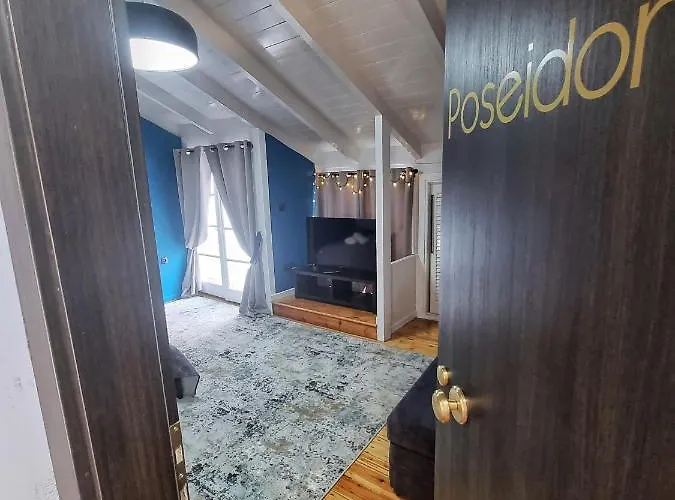 Deisisroom Poseidon דירה *